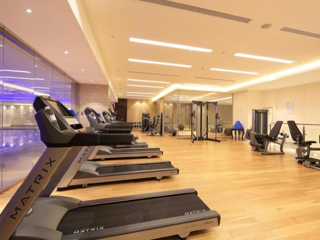 Wyndham Grand Plaza Royale Huayu Chongqing Hotel Bagian luar foto