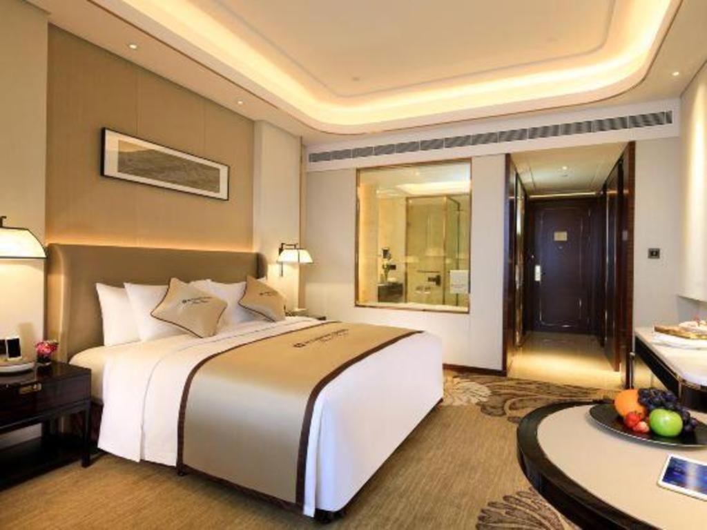 Wyndham Grand Plaza Royale Huayu Chongqing Hotel Bagian luar foto