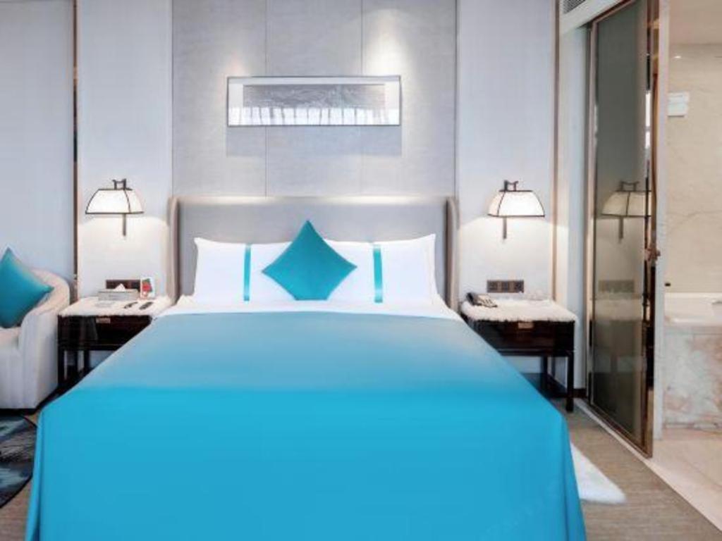 Wyndham Grand Plaza Royale Huayu Chongqing Hotel Bagian luar foto