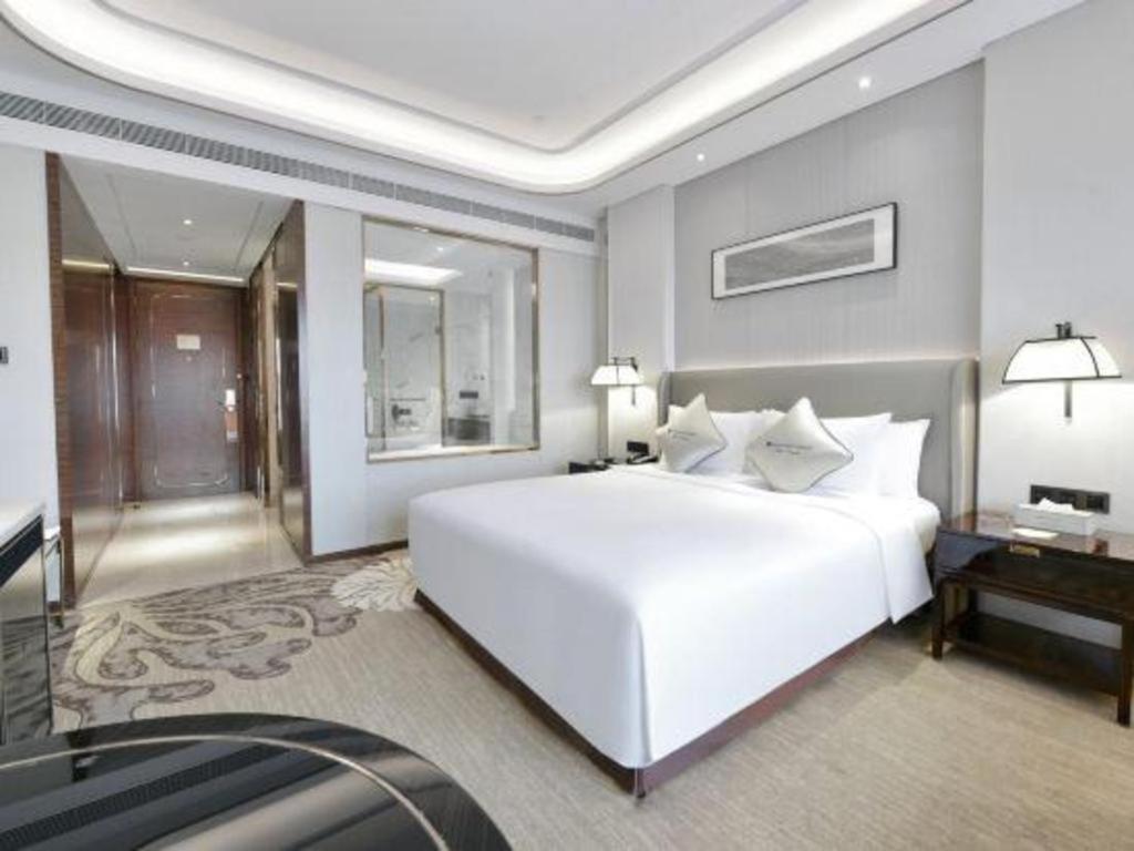 Wyndham Grand Plaza Royale Huayu Chongqing Hotel Bagian luar foto