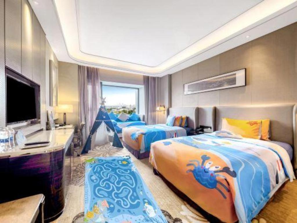 Wyndham Grand Plaza Royale Huayu Chongqing Hotel Bagian luar foto