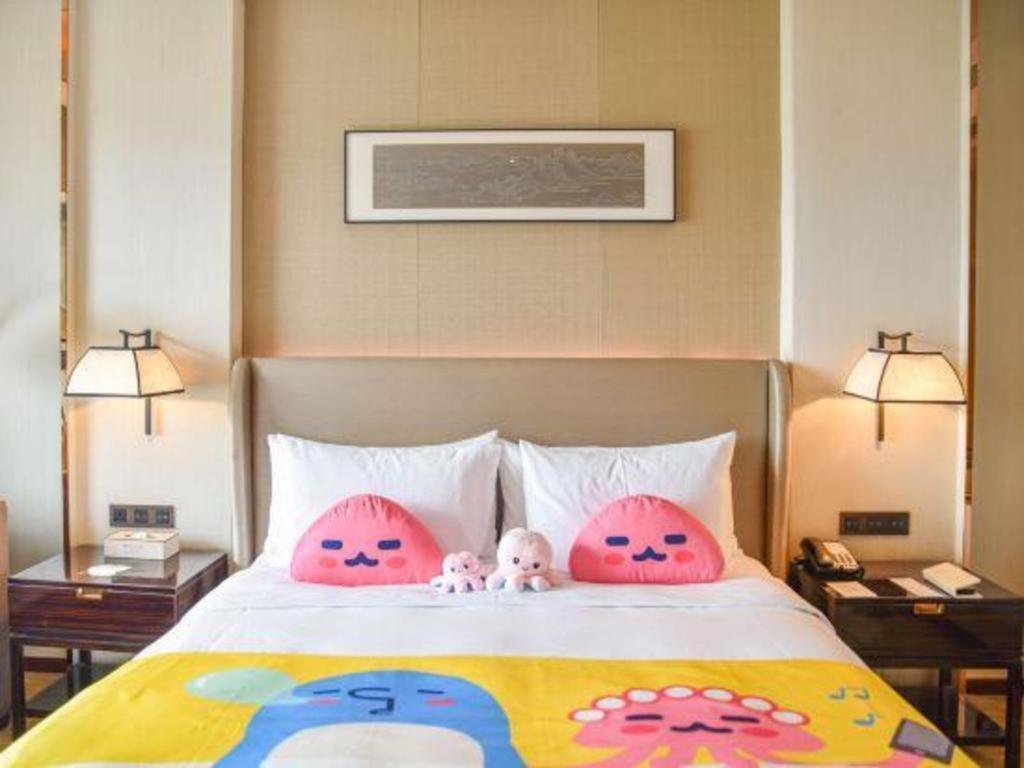 Wyndham Grand Plaza Royale Huayu Chongqing Hotel Bagian luar foto