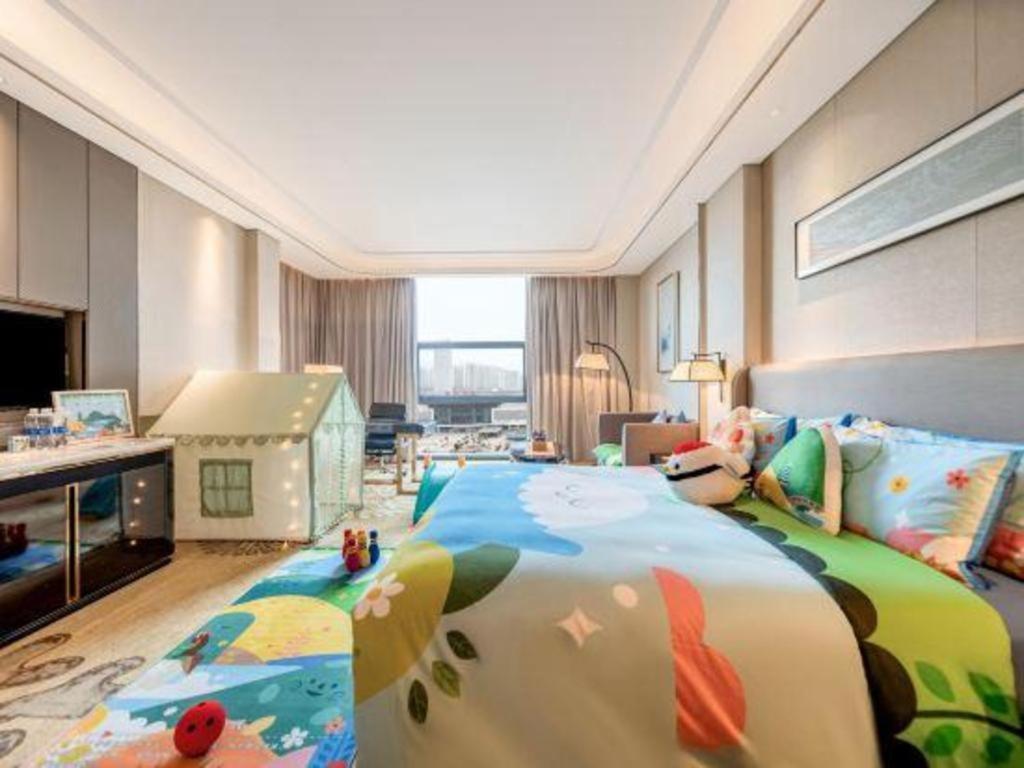 Wyndham Grand Plaza Royale Huayu Chongqing Hotel Bagian luar foto