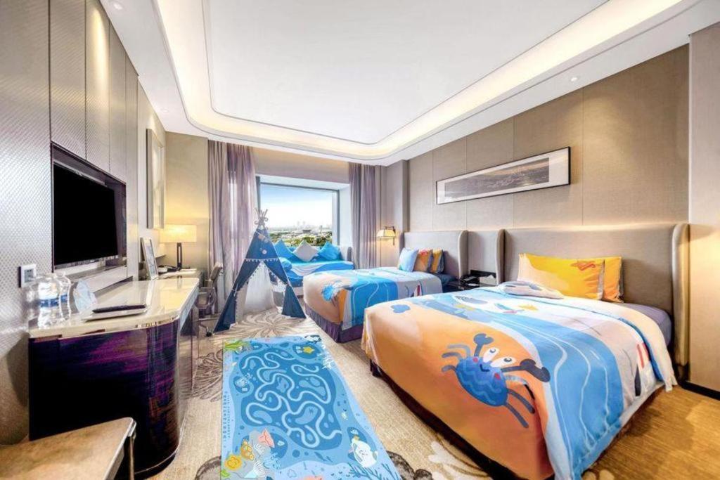 Wyndham Grand Plaza Royale Huayu Chongqing Hotel Bagian luar foto